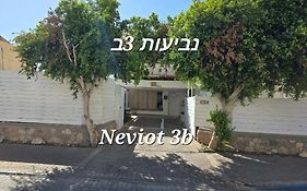 Neviot